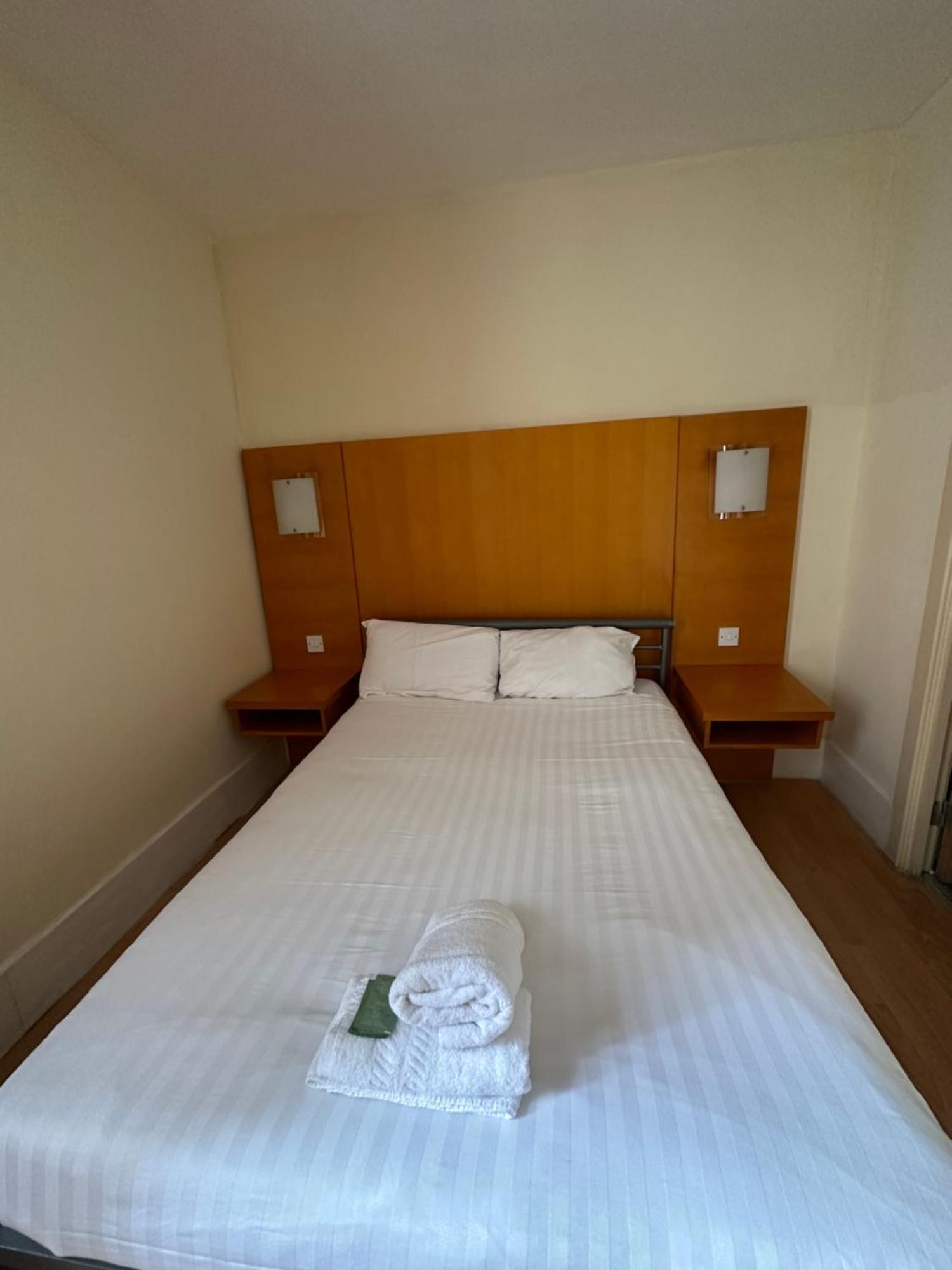 Berkeley Court Hotel London Ngoại thất bức ảnh